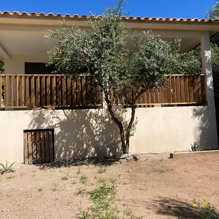 4 Personnes - 2 - Figari (Corsica)